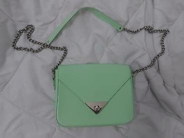 Tašna Mona, zelene boje, kao nova, jednom nošena na lalafo.rs — 2 Tašna Mona, zelene boje, kao nova, jednom nošena — 2