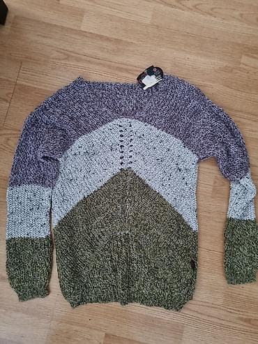 Džemper sa dugim rukavima i okruglim izrezom, idealan za svakodnevno at lalafo.rs Džemper sa dugim rukavima i okruglim izrezom, idealan za svakodnevno