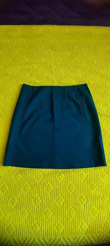 original esprit: Prelepa tamno zelena suknja, vel M /L, rasteže se dosta jer ima at lalafo.rs — 4 original esprit: Prelepa tamno zelena suknja, vel M /L, rasteže se dosta jer ima — 4