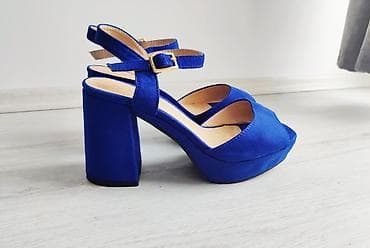 Fenomenalne sandale, jednom obuvene Broj odgovara 37, duzina gazista na lalafo.rs — 1 Fenomenalne sandale, jednom obuvene Broj odgovara 37, duzina gazista — 1