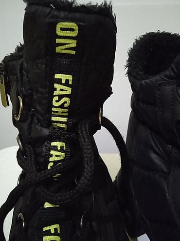 Očuvane dečije zimske čizme – broj 32 - Crne, tople i postavljene na lalafo.rs — 5 Očuvane dečije zimske čizme – broj 32 - Crne, tople i postavljene — 5