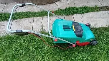 **Skidač mahovine-vertikulator Bosch UniversalVerticut 1100** ID na lalafo.rs — 2 **Skidač mahovine-vertikulator Bosch UniversalVerticut 1100** ID — 2