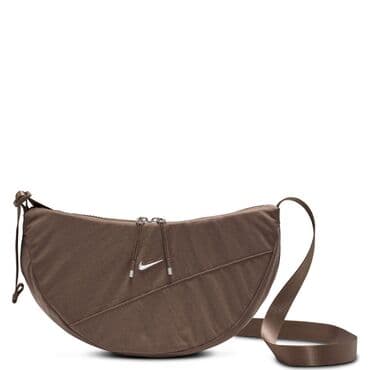 NIKE Aura Crescent Crossbody Bag NOVO
UNISEX model
(4L) HQ4370 214 na lalafo.rs NIKE Aura Crescent Crossbody Bag NOVO
UNISEX model
(4L) HQ4370 214