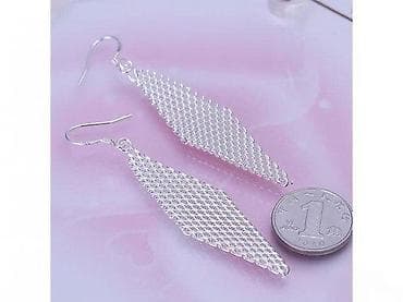 Personal Items: Srebrne minđuše 925 – dugačke viseće, romboidni oblik - Materijal at lalafo.rs — 1 Personal Items: Srebrne minđuše 925 – dugačke viseće, romboidni oblik - Materijal — 1