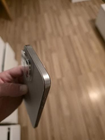 Apple iPhone 15 Pro – titanijumsko kućište, siva/srebrna boja at lalafo.rs — 4 Apple iPhone 15 Pro – titanijumsko kućište, siva/srebrna boja — 4