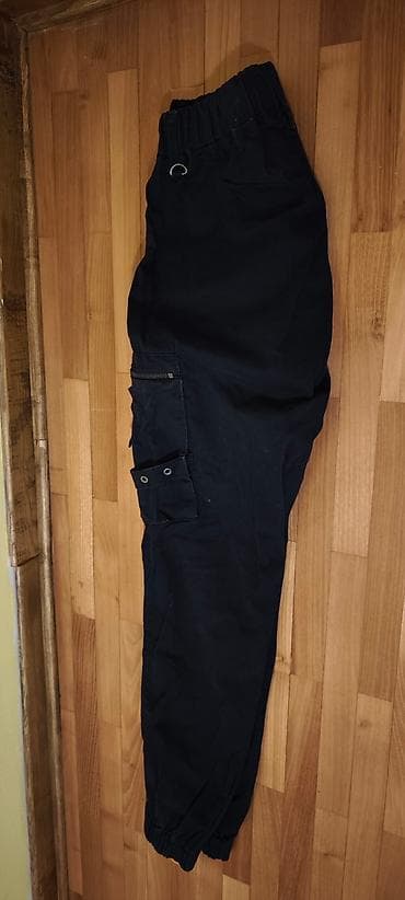 Pantalone conto bene sa džepovima sa strane, crne, veličina 28/29 na lalafo.rs — 3 Pantalone conto bene sa džepovima sa strane, crne, veličina 28/29 — 3