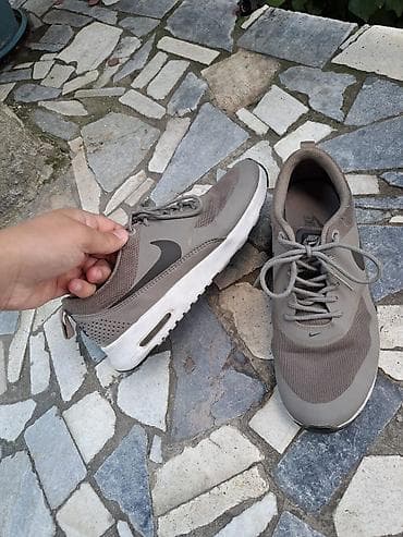 Nike Air Max Tavas, zenske patike – sivo/maslinasta boja - Gornjište na lalafo.rs — 4 Nike Air Max Tavas, zenske patike – sivo/maslinasta boja - Gornjište — 4