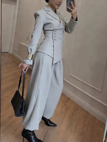 💫Ženski modni komplet – strukirani blejzer + široke pantalone ✅3600 na lalafo.rs — 9 💫Ženski modni komplet – strukirani blejzer + široke pantalone ✅3600 — 9