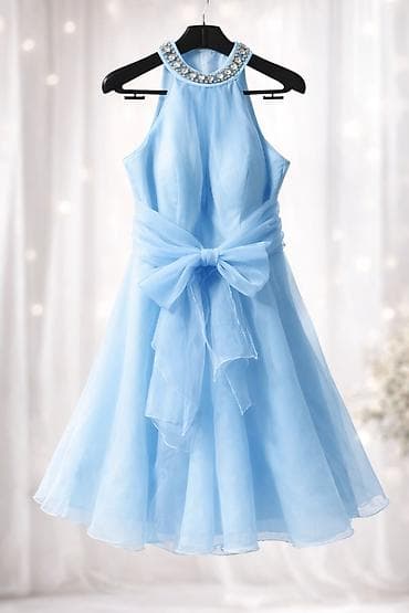 Elegantna svetloplava haljina od laganog, prozračnog šifona. - Kroj na lalafo.rs Elegantna svetloplava haljina od laganog, prozračnog šifona. - Kroj