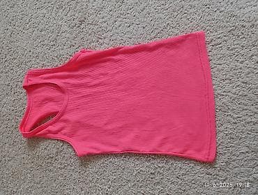 Neon roze i zelena majica,XS,S! Obe za 500 na lalafo.rs — 3 Neon roze i zelena majica,XS,S! Obe za 500 — 3