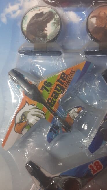 Avioni: Set letecih aviona novo igracka za decu akcija cene nisu fiksne na lalafo.rs — 4 Avioni: Set letecih aviona novo igracka za decu akcija cene nisu fiksne — 4