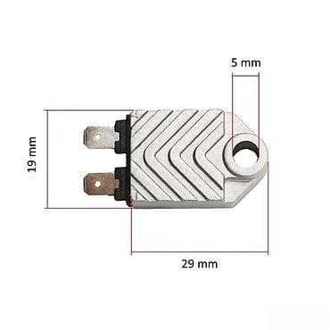 Univerzalni regulator napona za skuter/moped – 12V Opis: - Kompaktan na lalafo.rs Univerzalni regulator napona za skuter/moped – 12V Opis: - Kompaktan