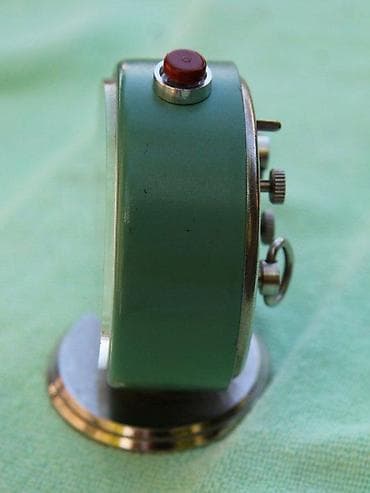 Fenomenalno dizajnirani RETRO stoni budilnik SLAVA. Zaista prelep na lalafo.rs — 3 Fenomenalno dizajnirani RETRO stoni budilnik SLAVA. Zaista prelep — 3