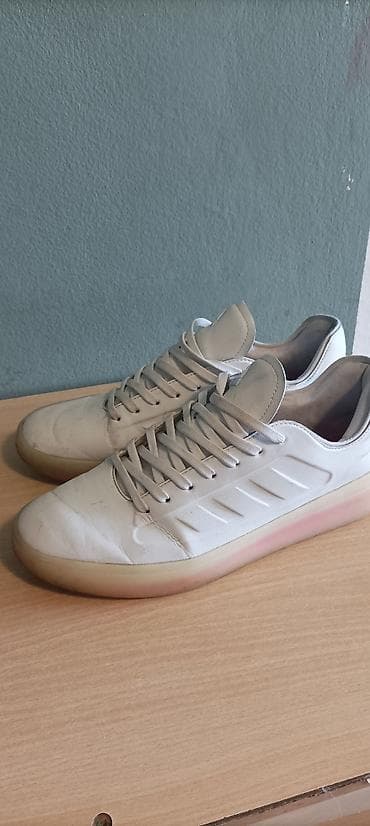 Patike adidas orginal vel 45 gaziste 28,5 cm na lalafo.rs — 2 Patike adidas orginal vel 45 gaziste 28,5 cm — 2