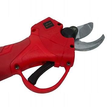 Chainsaws: Моћне, али лагане акумулаторске баштенске маказе за орезивање 24V at lalafo.rs — 1 Chainsaws: Моћне, али лагане акумулаторске баштенске маказе за орезивање 24V — 1