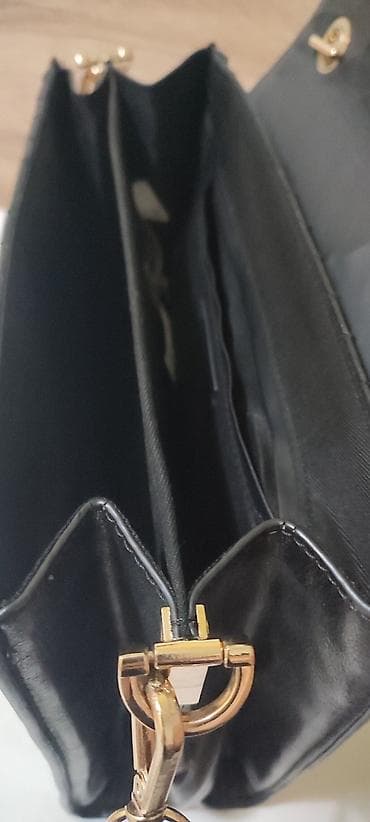 Tašnice moje .Cene od 700 do 2500 kožna crna Mango at lalafo.rs — 5 Tašnice moje .Cene od 700 do 2500 kožna crna Mango — 5