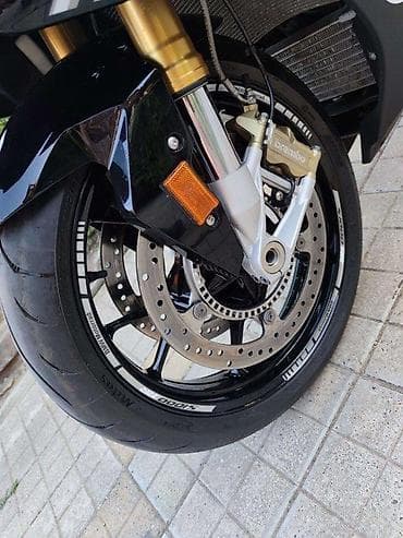 Transport: BMW S1000RR - Trakice za felne - 1566 📌 Opis: Samolepljive trakice za at lalafo.rs — 2 Transport: BMW S1000RR - Trakice za felne - 1566 📌 Opis: Samolepljive trakice za — 2