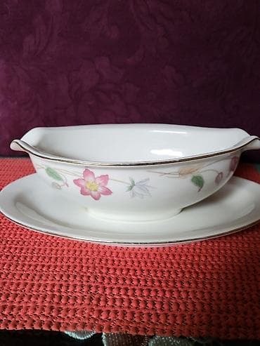 Home & Garden: Sosijera vintaz porcelanska nova. Sosijera bez ostecenja. pozlata at lalafo.rs — 4 Home & Garden: Sosijera vintaz porcelanska nova. Sosijera bez ostecenja. pozlata — 4