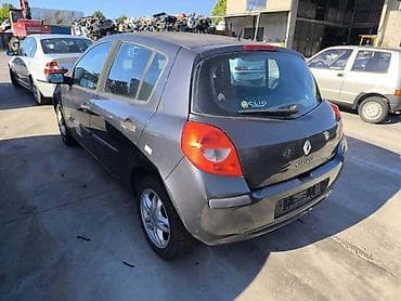 PREDNJA DESNA VRATA ZA RENAULT CLIO OD 2006. DO 2009. GOD. | Prednja na lalafo.rs PREDNJA DESNA VRATA ZA RENAULT CLIO OD 2006. DO 2009. GOD. | Prednja