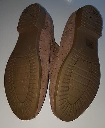 Loafers: Ženske cipele od velura sa sitnim zlatnim šljokicama. Model sa at lalafo.rs — 6 Loafers: Ženske cipele od velura sa sitnim zlatnim šljokicama. Model sa — 6