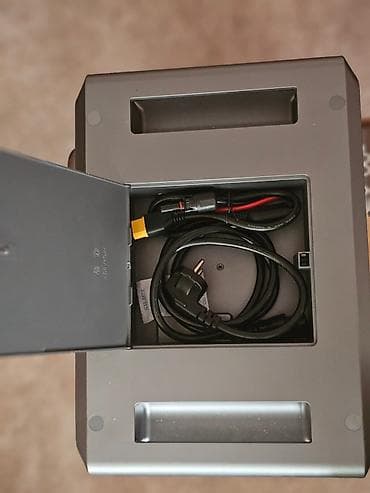 SolarPlay prenosna elektrana – model Q2501 - Snaga izlaza (AC): 2400 na lalafo.rs — 7 SolarPlay prenosna elektrana – model Q2501 - Snaga izlaza (AC): 2400 — 7