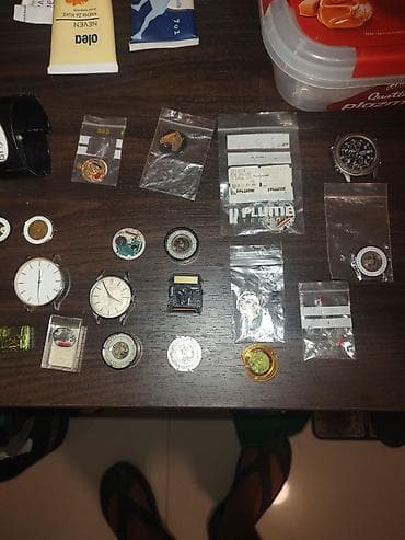 Lot satnih mehanizama i delova za časovničare - Velika kutija sa na lalafo.rs — 2 Lot satnih mehanizama i delova za časovničare - Velika kutija sa — 2