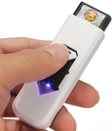 USB Upaljač. Uvaj USB upaljač se puni preko računara i ima integrisanu na lalafo.rs USB Upaljač. Uvaj USB upaljač se puni preko računara i ima integrisanu