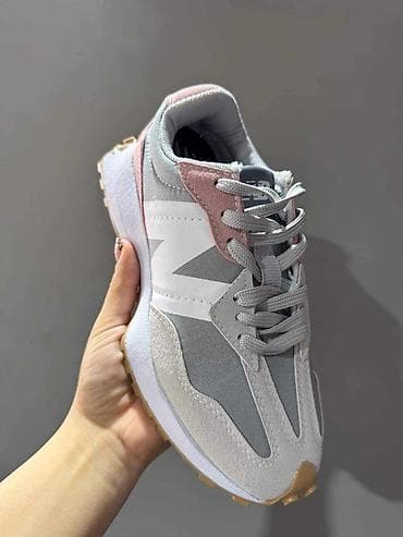 New Balance
Veličine 36-41 na lalafo.rs — 4 New Balance
Veličine 36-41 — 4