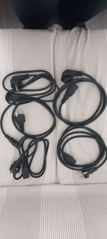 Kablovi za napajanje .Ispravni. Novi Beograd na lalafo.rs Kablovi za napajanje .Ispravni. Novi Beograd