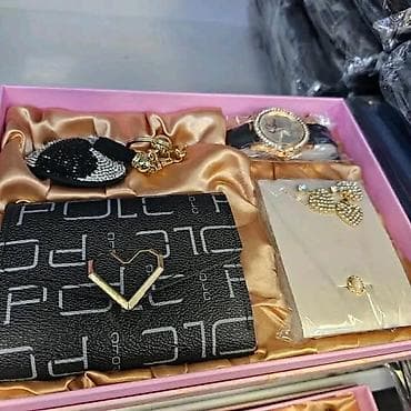 prsluk jaknica mango u: Poklon set za dame – elegantni aksesoari u dekorativnoj kutiji at lalafo.rs — 3 prsluk jaknica mango u: Poklon set za dame – elegantni aksesoari u dekorativnoj kutiji — 3
