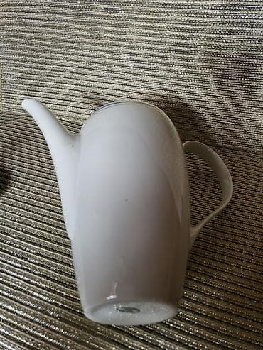 Home & Garden: Bokal nov Alba Julia porcelan iz 70ih. Bokal sve na njemu odsjaj od at lalafo.rs — 10 Home & Garden: Bokal nov Alba Julia porcelan iz 70ih. Bokal sve na njemu odsjaj od — 10
