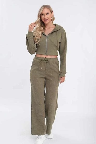 Overalls: M, color - White at lalafo.rs — 2 Overalls: M, color - White — 2