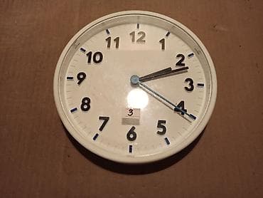 Zidni sat prečnika 19,5/18cm na lalafo.rs — 1 Zidni sat prečnika 19,5/18cm — 1