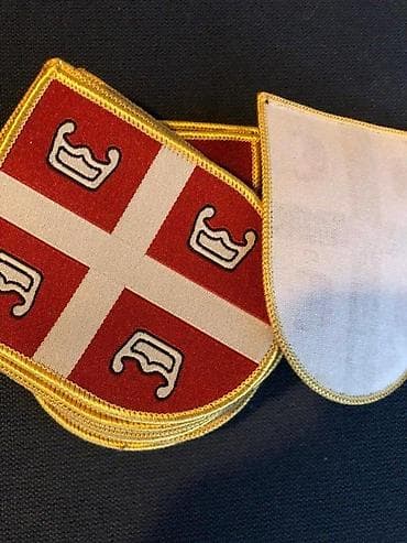 prsluk jaknica mango u: Platnene prišivke – grb Srbije (šilt-štit oblik) - Motiv: crveni štit at lalafo.rs — 1 prsluk jaknica mango u: Platnene prišivke – grb Srbije (šilt-štit oblik) - Motiv: crveni štit — 1