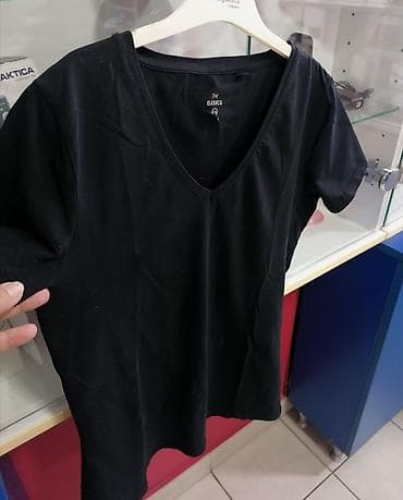 Majica muška
Fantastičan Pamuk elastin
Vel M na lalafo.rs — 2 Majica muška
Fantastičan Pamuk elastin
Vel M — 2