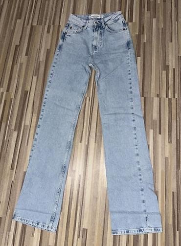 Stradivarius farmerke xs 32 noseno par puta na lalafo.rs Stradivarius farmerke xs 32 noseno par puta