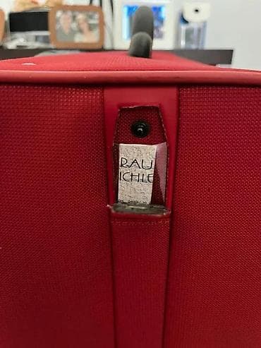 prsluk jaknica mango u: Veliki crveni kofer na točkiće – Stratic - Brend: Stratic (logo na at lalafo.rs — 5 prsluk jaknica mango u: Veliki crveni kofer na točkiće – Stratic - Brend: Stratic (logo na — 5