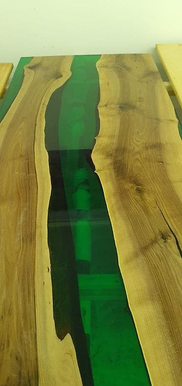 stolovi od drveta: Epoxy sto ORAH/zeleni 90x200 cm Ploča stola napravljena od drveta at lalafo.rs — 4 stolovi od drveta: Epoxy sto ORAH/zeleni 90x200 cm Ploča stola napravljena od drveta — 4