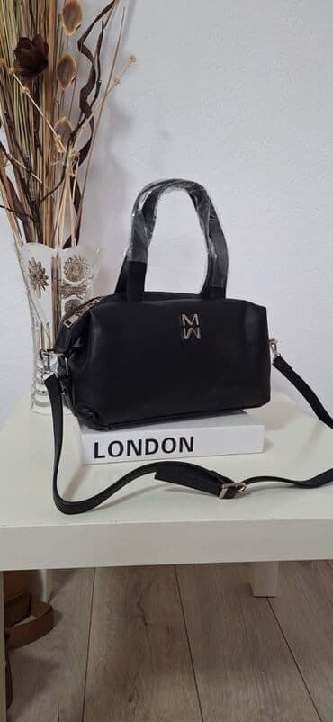 Elegantna torbica, Mona, Materijal: Veštačka koža na lalafo.rs Elegantna torbica, Mona, Materijal: Veštačka koža