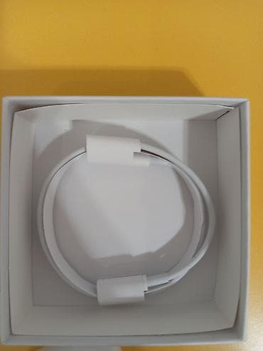 Apple AirPods (3. generacija) sa MagSafe kućištem za punjenje - at lalafo.rs — 7 Apple AirPods (3. generacija) sa MagSafe kućištem za punjenje - — 7