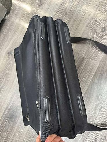 SAMSONITE poslovna torba za laptop, dokumenta i sitnice. Ima više na lalafo.rs — 5 SAMSONITE poslovna torba za laptop, dokumenta i sitnice. Ima više — 5