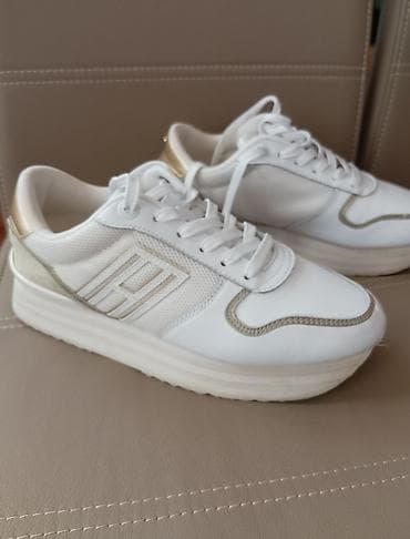 Tommy Hilfiger patike kao nove 38, gazište 24cm na lalafo.rs — 3 Tommy Hilfiger patike kao nove 38, gazište 24cm — 3