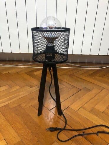 Antique Decor: Kvalitetna dekorativna stona lampa: (1) Materijal: Metal - Gvožđe; at lalafo.rs — 1 Antique Decor: Kvalitetna dekorativna stona lampa: (1) Materijal: Metal - Gvožđe; — 1