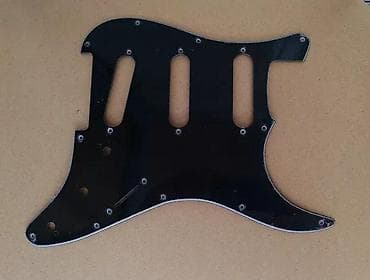 Sport & Hobby: PICKGUARD BLACK STRAT SSS | Slanje po dogovoru ili lično at lalafo.rs — 1 Sport & Hobby: PICKGUARD BLACK STRAT SSS | Slanje po dogovoru ili lično — 1