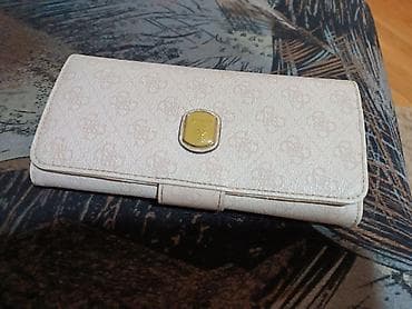 Ženski novčanik Guess bež/šljamp boje sa monogram printom i zlatnim na lalafo.rs — 4 Ženski novčanik Guess bež/šljamp boje sa monogram printom i zlatnim — 4