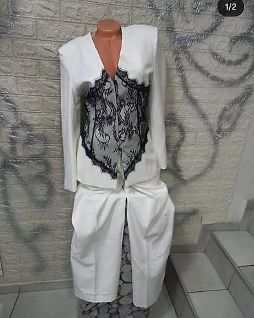 Elegantni ženski blejzer sa čipkanim korset detaljem - Model: duži na lalafo.rs — 3 Elegantni ženski blejzer sa čipkanim korset detaljem - Model: duži — 3