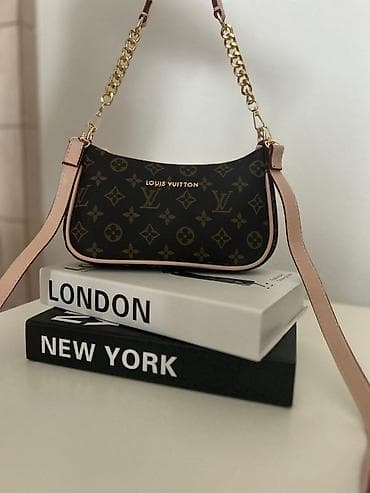 Louis Vuitton monogram shoulder/mini baguette torbica. - Klasičan LV at lalafo.rs — 1 Louis Vuitton monogram shoulder/mini baguette torbica. - Klasičan LV — 1