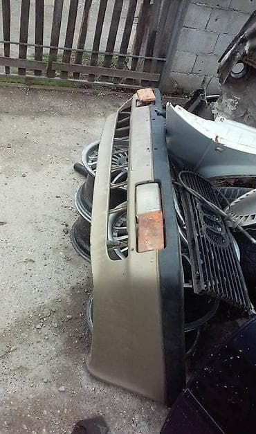 Audi 90 kupe branik,farovi,maglenke.,,. itd at lalafo.rs Audi 90 kupe branik,farovi,maglenke.,,. itd