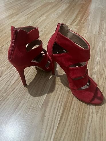 Crvene ženske sandale na štiklu - Boja: intenzivno crvena - na lalafo.rs — 1 Crvene ženske sandale na štiklu - Boja: intenzivno crvena - — 1