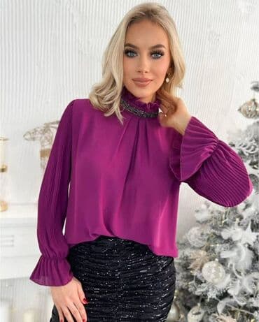 💫Elegantna ženska bluza sa visokim karner kragnom i ukrasnim na lalafo.rs 💫Elegantna ženska bluza sa visokim karner kragnom i ukrasnim